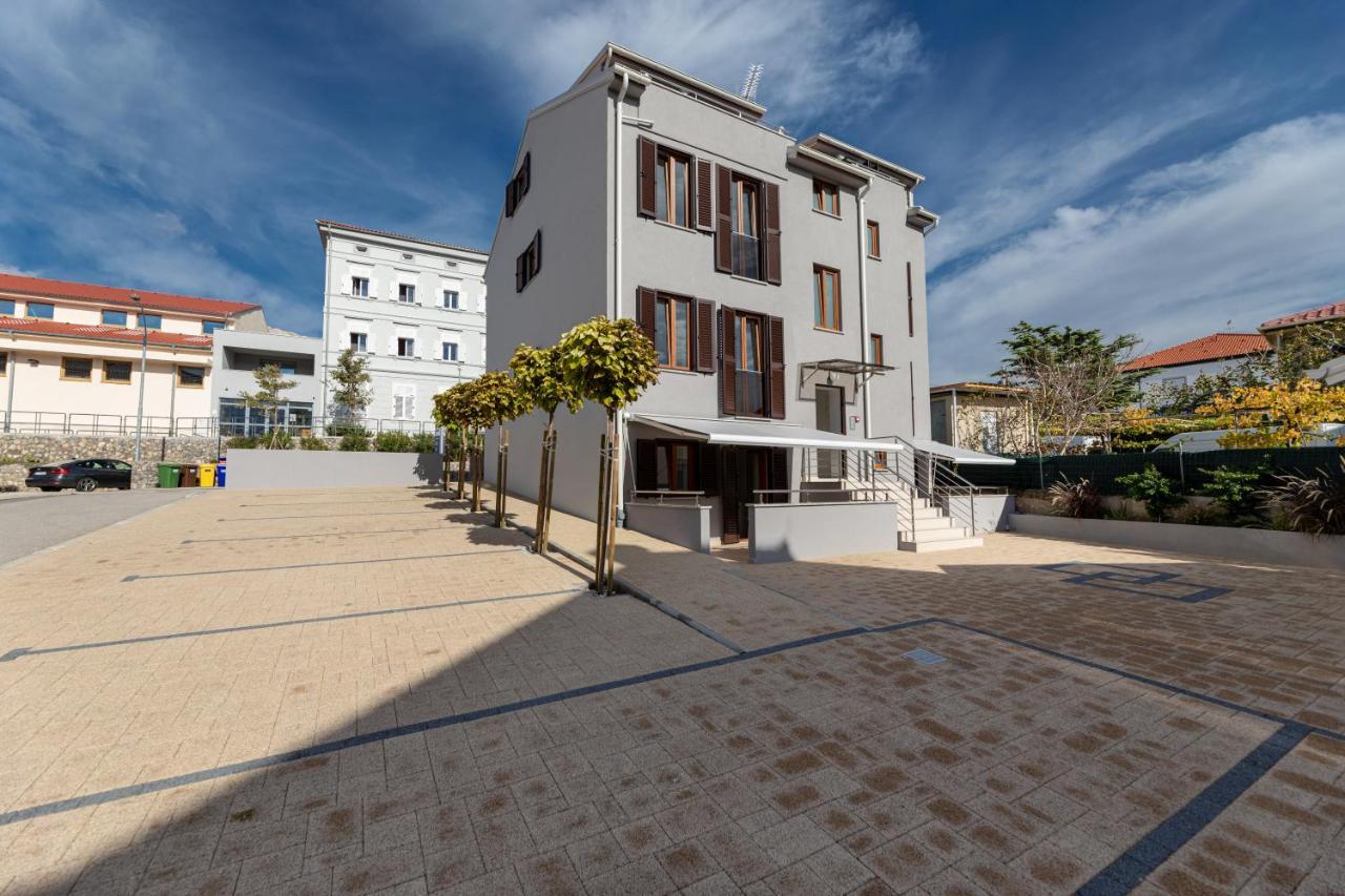 Crnekovic Iii Apartment