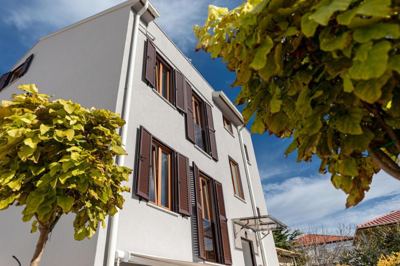 Crnekovic Iii Apartment *