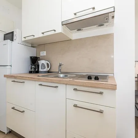 Apartments Crnekovic III Baska  Exterior photo