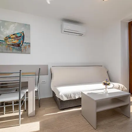 Apartments Crnekovic III Baska  Exterior photo