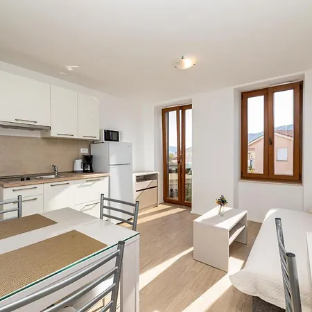 Apartments Crnekovic III Baska  Exterior photo