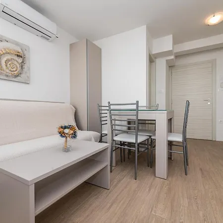 Apartments Crnekovic III Baska  Exterior photo