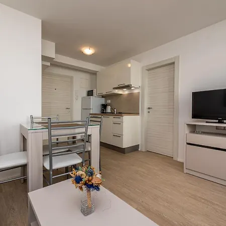 Apartments Crnekovic III Baska  Exterior photo