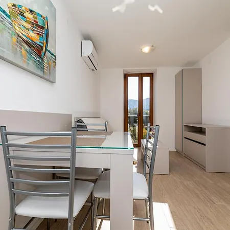Apartments Crnekovic III Baska  Exterior photo