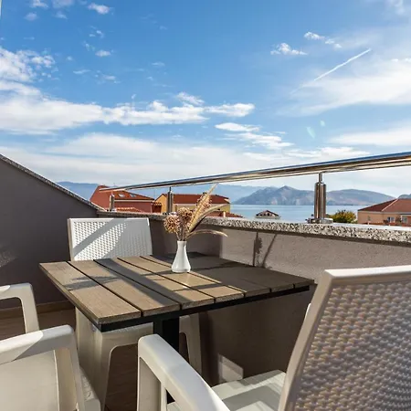 Apartments Crnekovic III Baska  Exterior photo