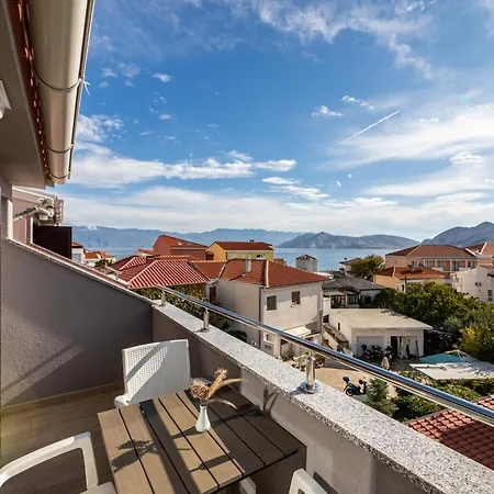 Apartments Crnekovic III Baska  Exterior photo