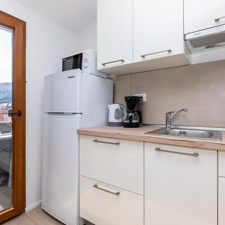 Apartments Crnekovic III Baska  Exterior photo